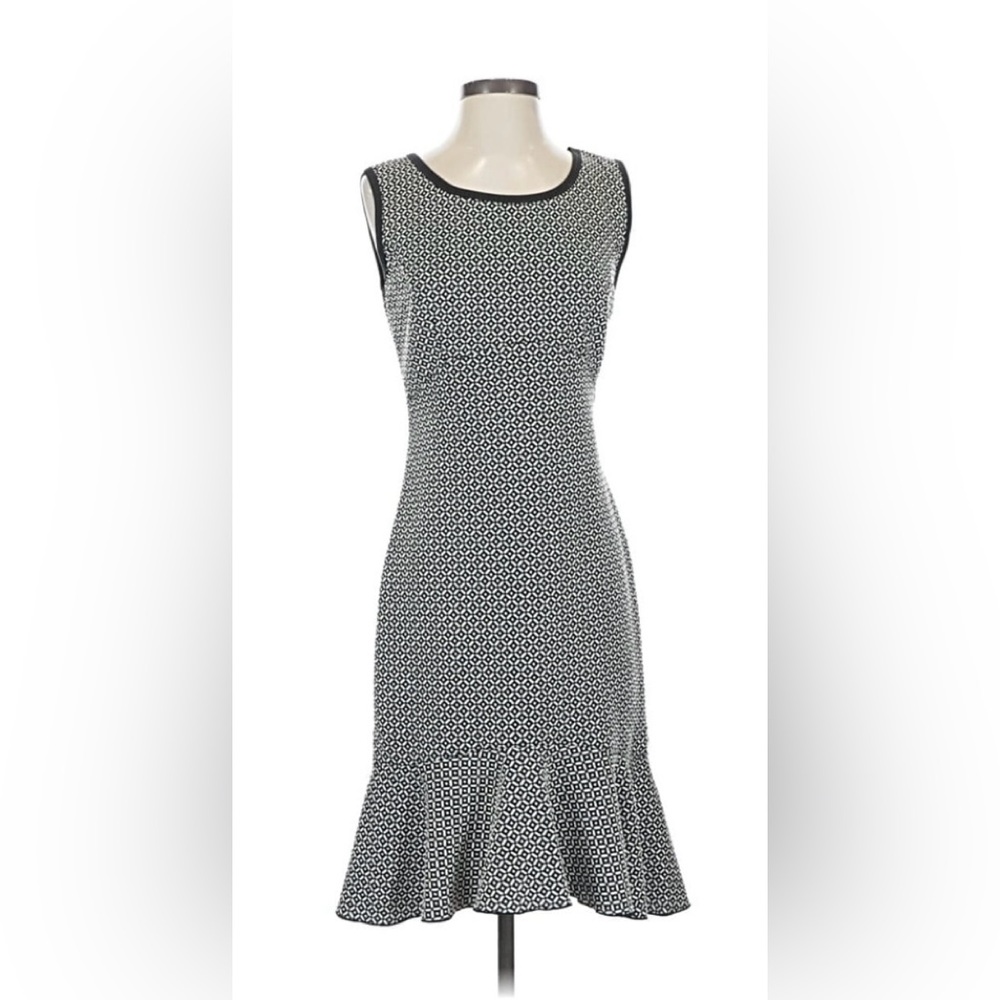 Max Studio Black and White Houndstooth Patterned Dress